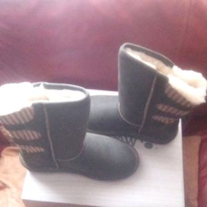 Bearpaw Boots